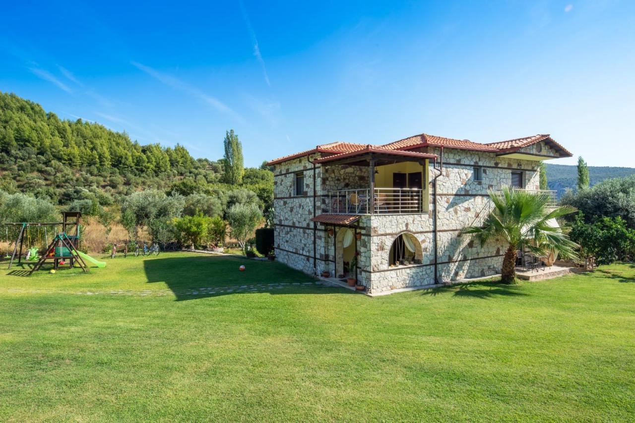 Hotel Niriides Porto Koufo Exterior foto